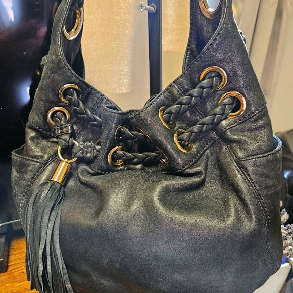Michael Kors Bucket Type Hobo Bag with Gold Hardware and Tassel - Picture 1 of 7
